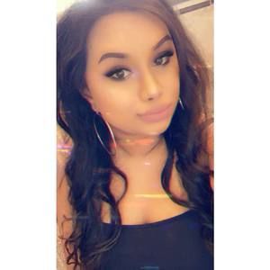 Meet your Posher, Shariza